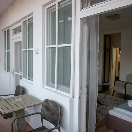 Barbizon Hotel