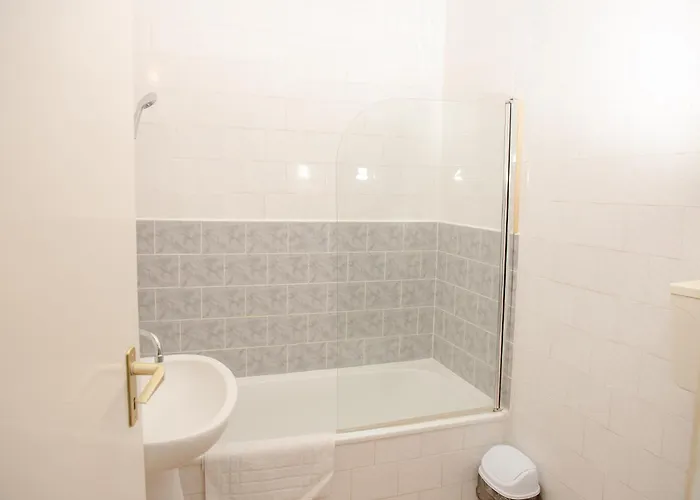 Hotel Barbizon 2*